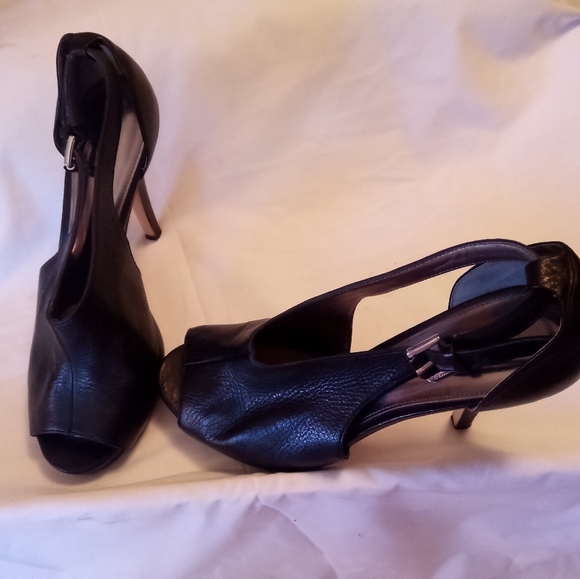 Coach spike heels open toe sz 9.5 Black leather - Picture 5 of 8